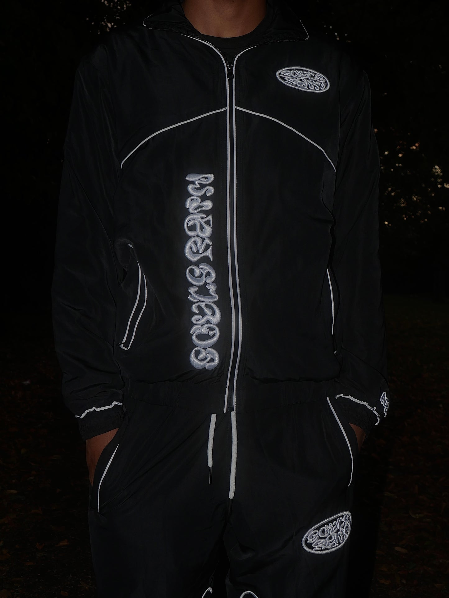 Blackout Dinamite Windbreaker